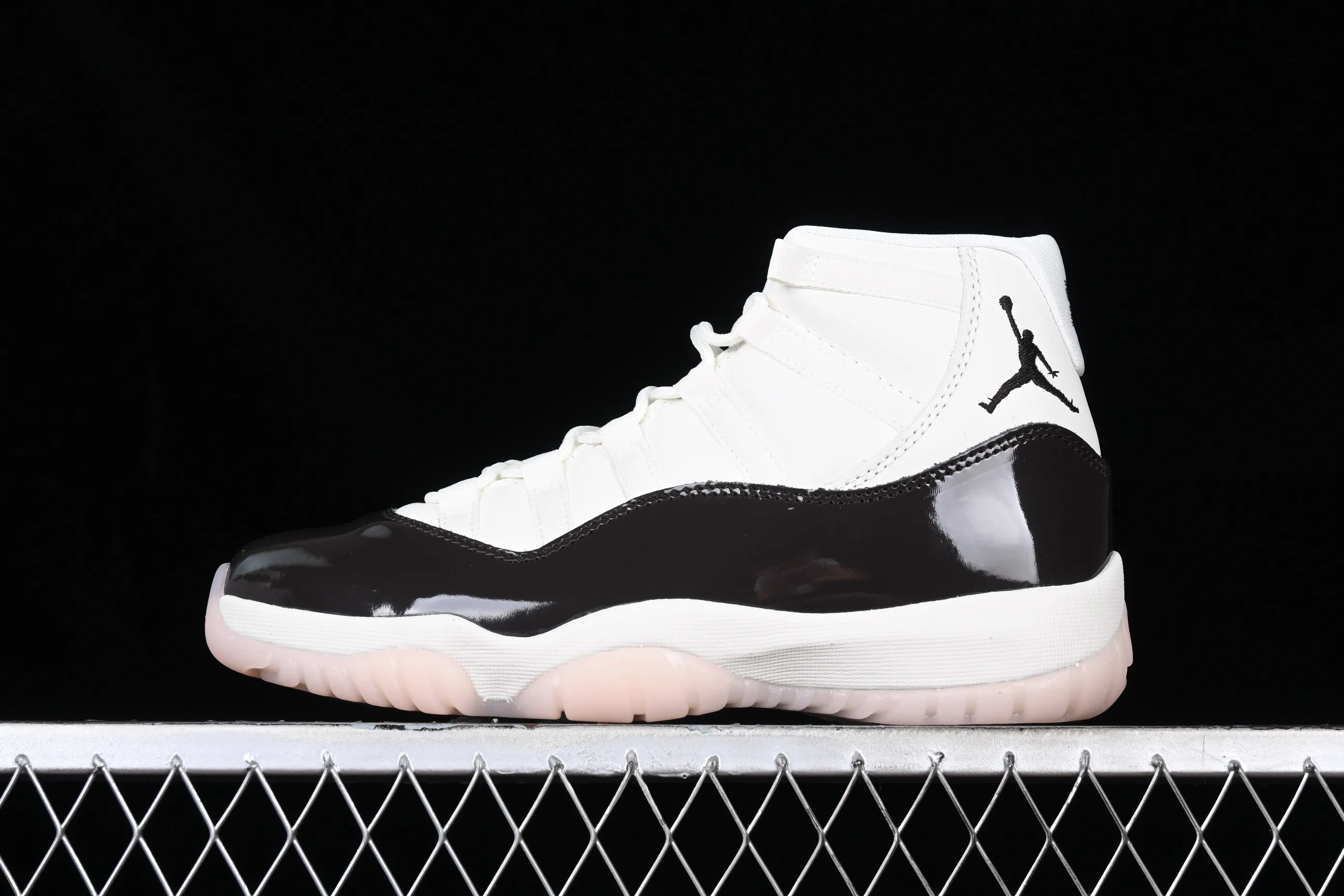 All categories Air Jordan Jordan series basketball shoes Air Jordan 11 Air Jordan 11 "Neapolitan" AJ11 Joe 11 brown and white pink Kangkou AR0715-101
